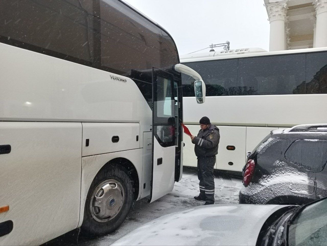 В преддверии новогодних праздничных мероприятий в г. Твери проведен постоянный рейд по профилактике, выявлению и пресечению нарушений обязательных требований при организованной перевозке групп детей